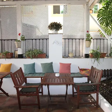 Acacias بيت ضيافة 2*
